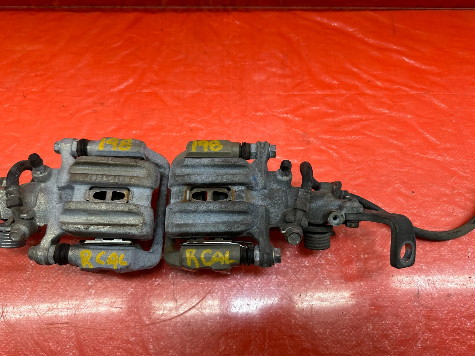 00 09 HONDA S2000   LEFT AND RIGHT REAR BRAKE CALIPERS   OEM FACTORY #1987