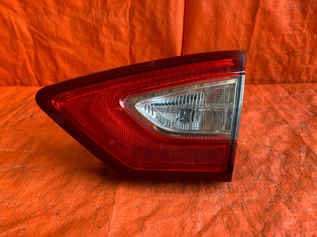 OEM 2014 2015 2016 FORD FUSION PASSENGER RIGHT INNER TRUNK TAIL LIGHT LAMP R RH 0