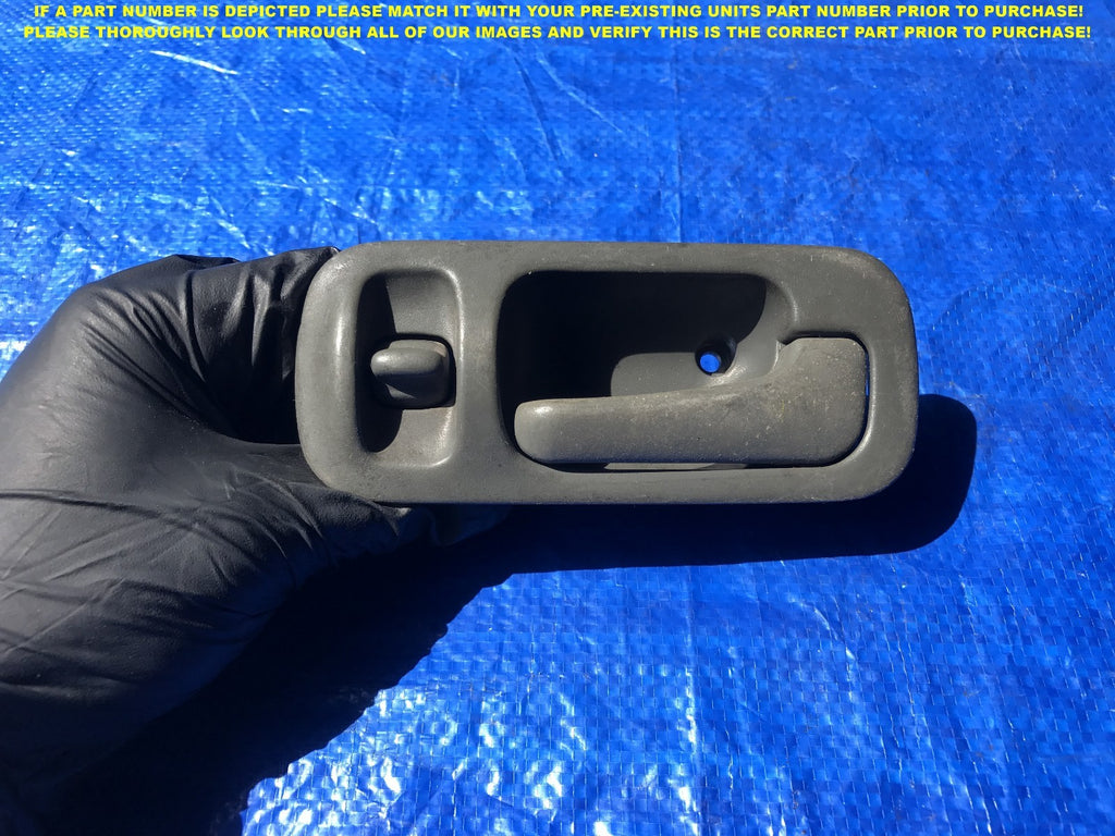 OEM 1996 1997 1998  HONDA CIVIC SEDAN PASSENGER RIGHT FRONT INTERIOR DOOR HANDLE0