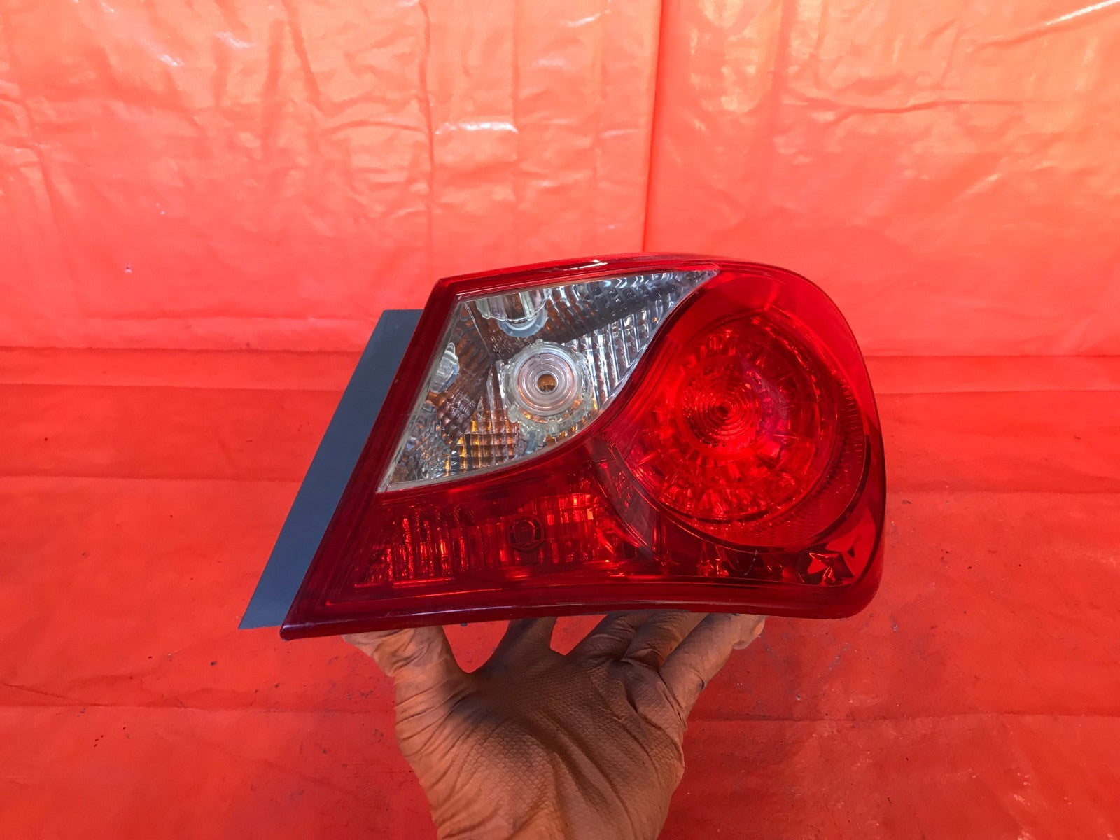 OEM 2012 2013 2014 HYUNDAI SONATA PASSENGER RIGHT OUTER TAIL LIGHT LAMP R RH0