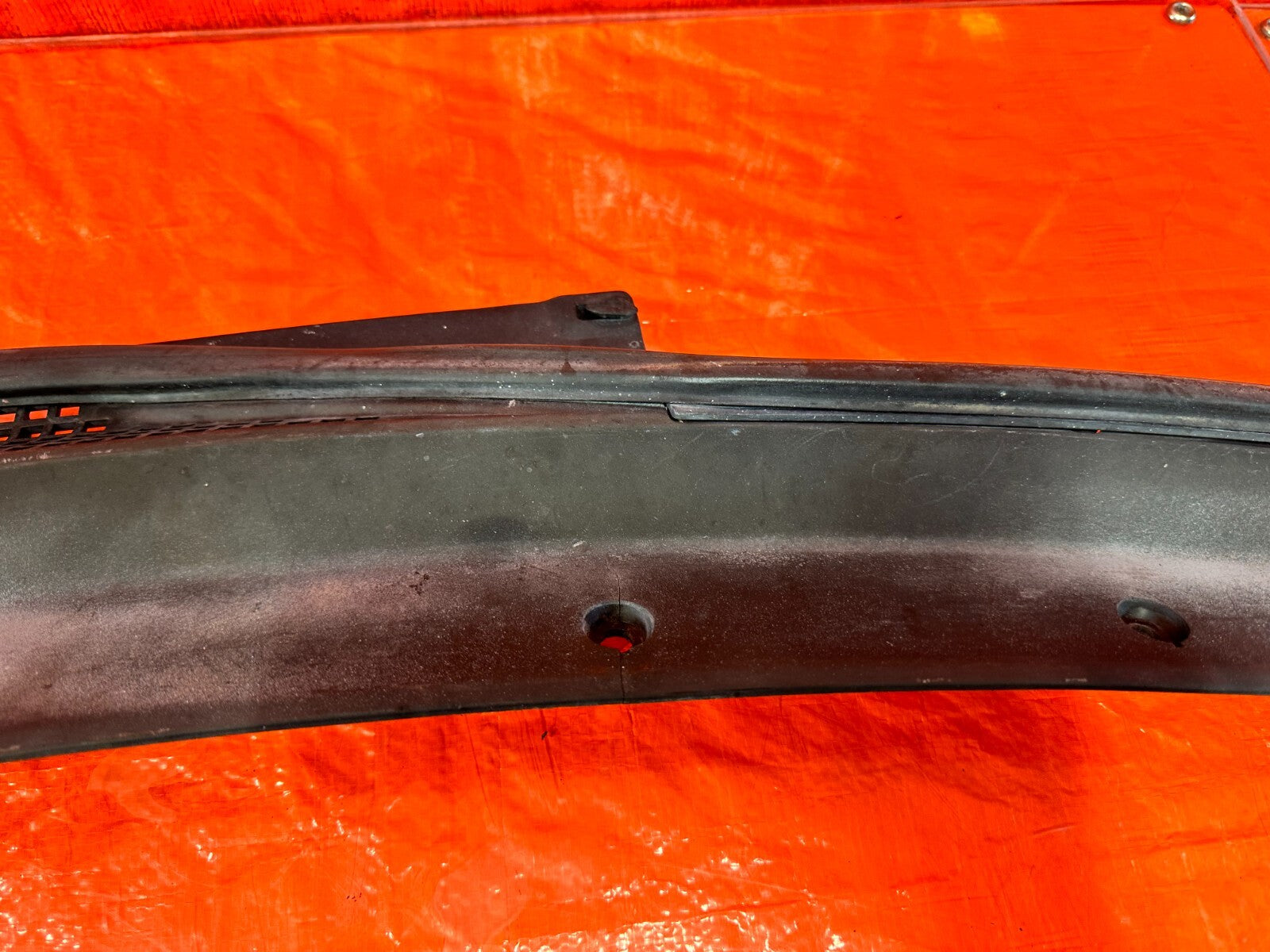 93 97 HONDA DEL SOL  WINDSHIELD WIPER COWL TRIM PLASTIC   OEM FACTORY #2727