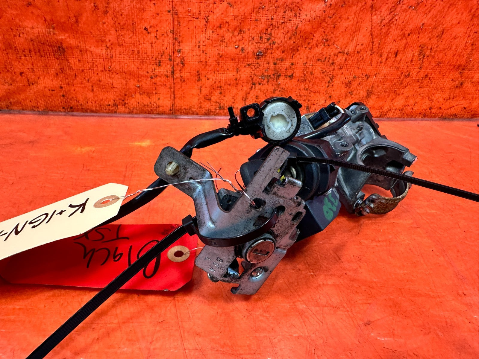 04 05 ACURA TSX   ENGINE COMPUTER ECU W/ MATCHING IGNITION SWITCH OEM #3018