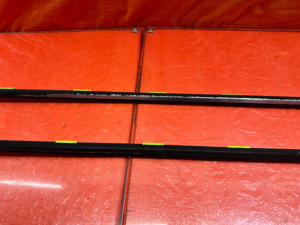 96 00 HONDA CIVIC COUPE HATCH EXTERIOR DOOR WINDOW GLASS TRIM SET LEFT RIGHT 2314