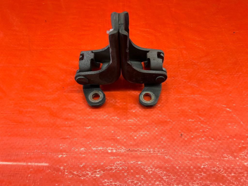 02 05 HONDA CIVIC SI EP3 HATCHBACK DOOR HINGE SET UPPER & LOWER   LEFT   OEM 1764