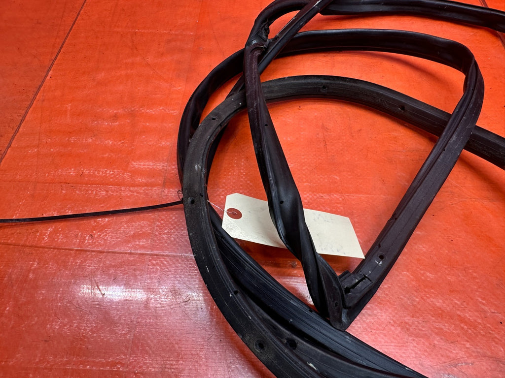 97 01 HONDA PRELUDE 2.2L DRIVER LEFT FRONT DOOR WEATHERSTRIP RUBBER SEAL OEM #3313