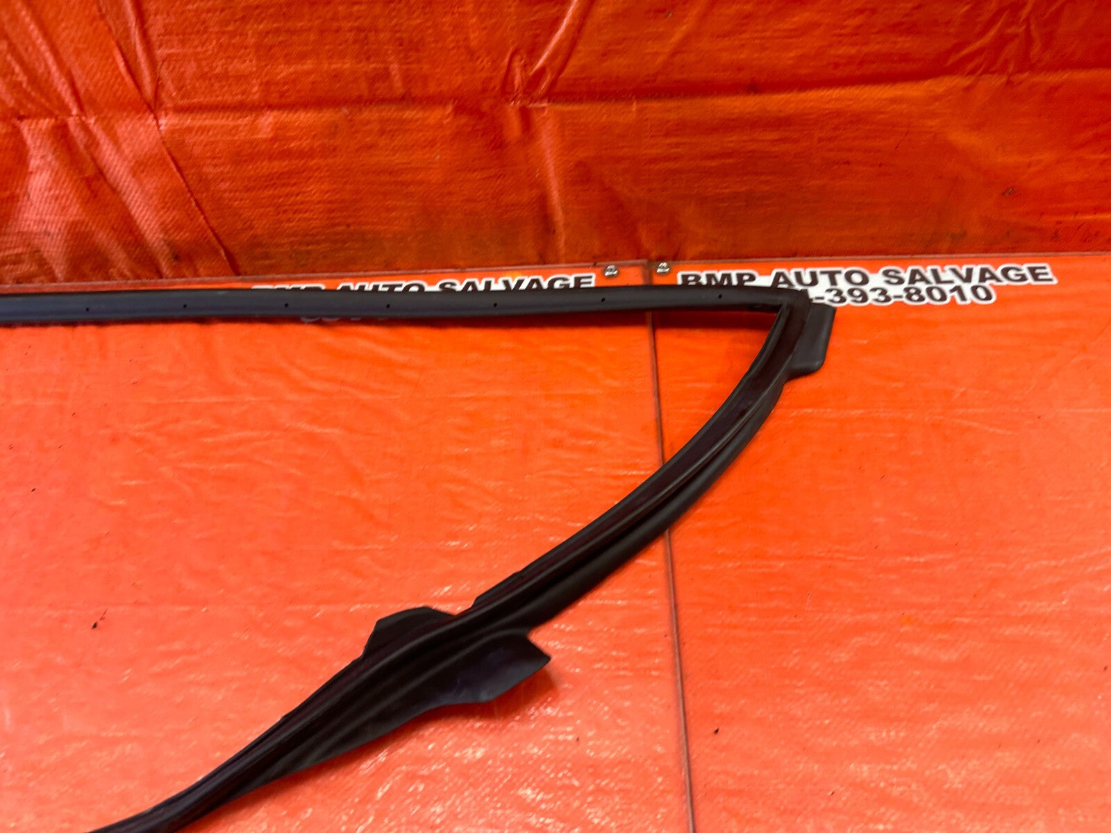 07 09 LEXUS ES350   PASSENGER RIGHT FRONT WEATHER STRIP TRIM SEAL GASKET OEM 2445