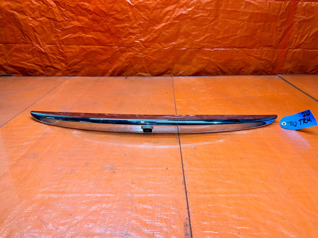08 15 INFINITI G37 COUPE 2D TRUNK TRIM CHROME W/ BACK UP CAMERA OEM FACTORY0