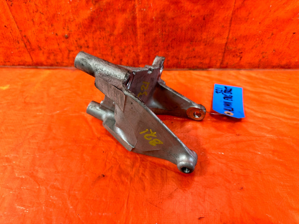 04 08 ACURA TSX   K24A2   REAR ALUMINUM ENGINE MOUNTING BRACKET OEM FACTORY #3216