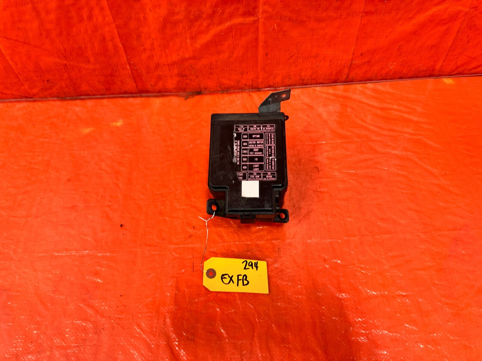93 97 HONDA DEL SOL   EXTERIOR / ENGINE BAY   FUSE BOX PANEL   OEM #2941