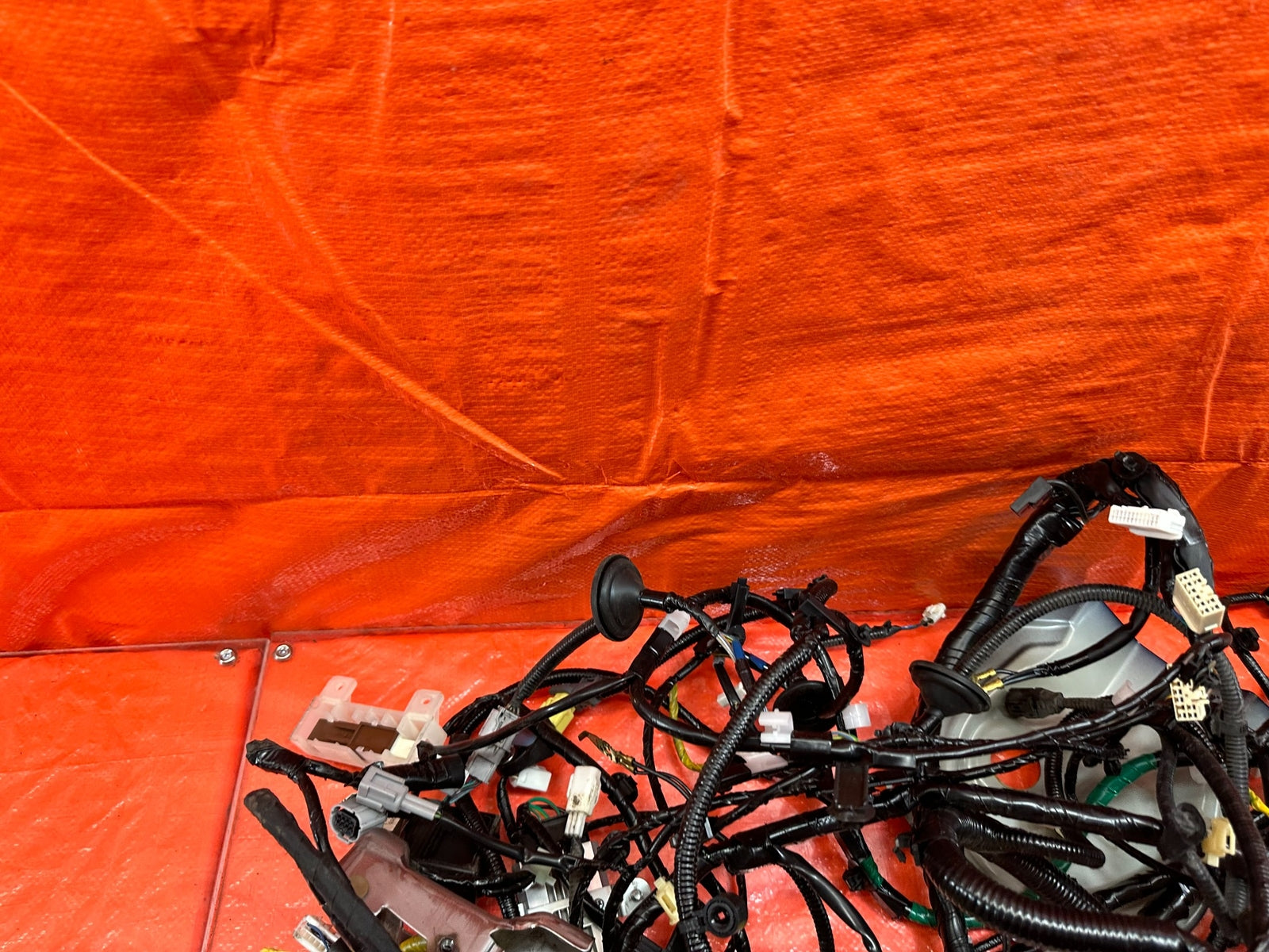 2015 SUBARU WRX STI   INTERIOR FLOOR BODY WIRING HARNESS WIRE LOOM   OEM #18315