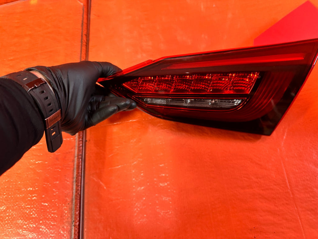 18 24 INFINITI Q50   RIGHT INNER LEFT TAIL LIGHT LAMP   OEM FACTORY #19Q7