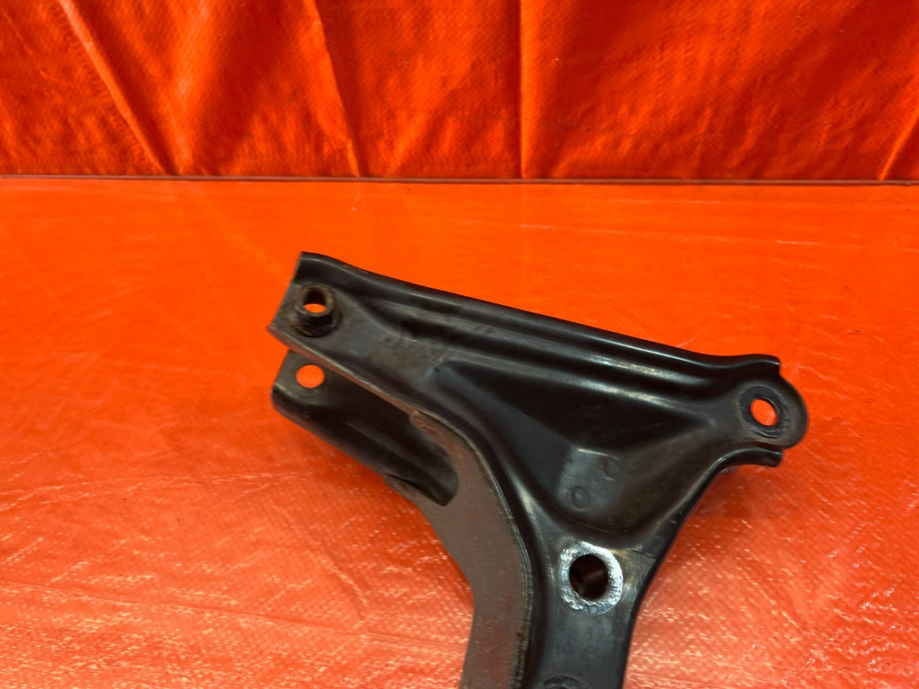 94 01 ACURA INTEGRA   AUTOMATIC   REAR TRANSMISSION BRACKET   OEM #1485