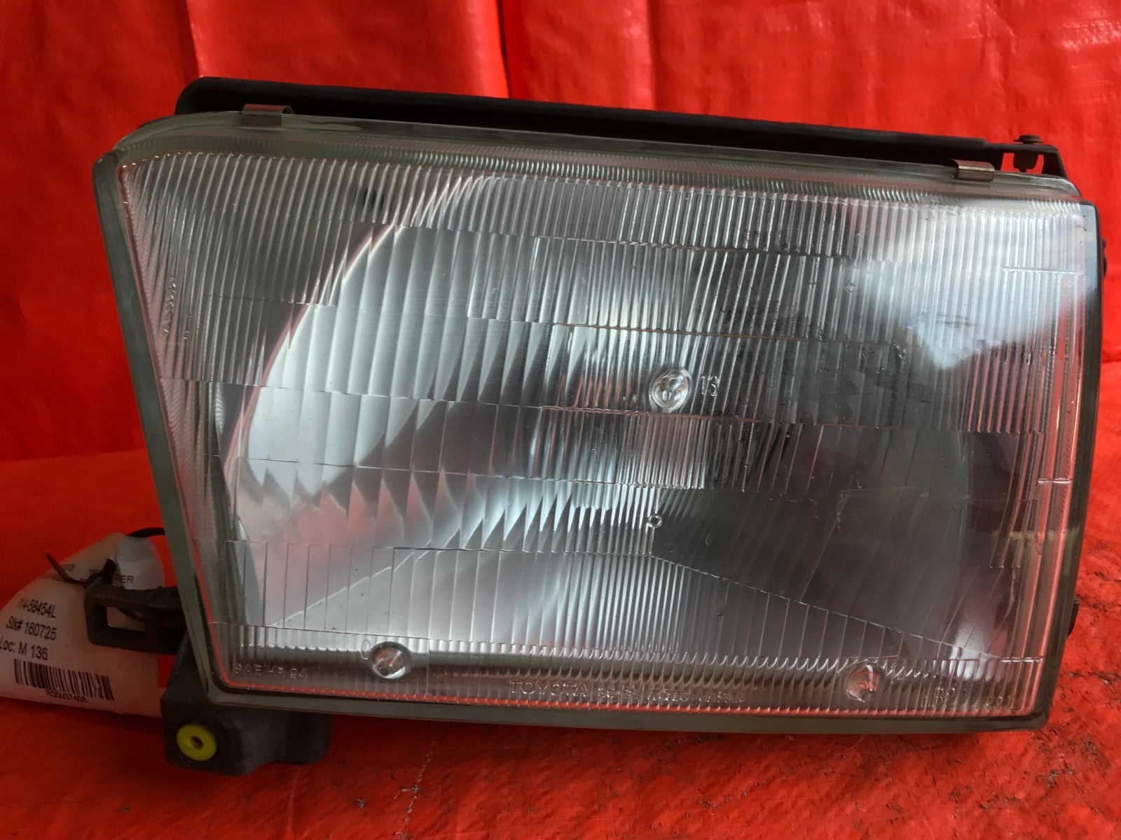 OEM 1998 98 TOYOTA 4RUNNER 4 RUNNER DRIVER LEFT HEADLIGHT HEADLAMP L LH2