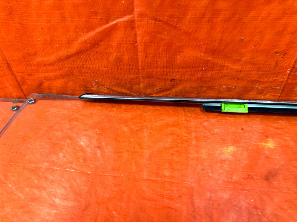 96 00 HONDA CIVIC SEDAN 4D   DRIVER LEFT FRONT EXTERIOR WINDOW GLASS TRIM OEM 974