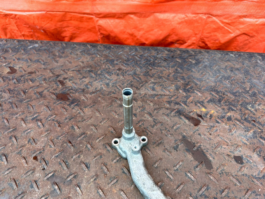 02 10 LEXUS SC430   3UZFE   COOLANT PASSAGE   OEM FACTORY #2887
