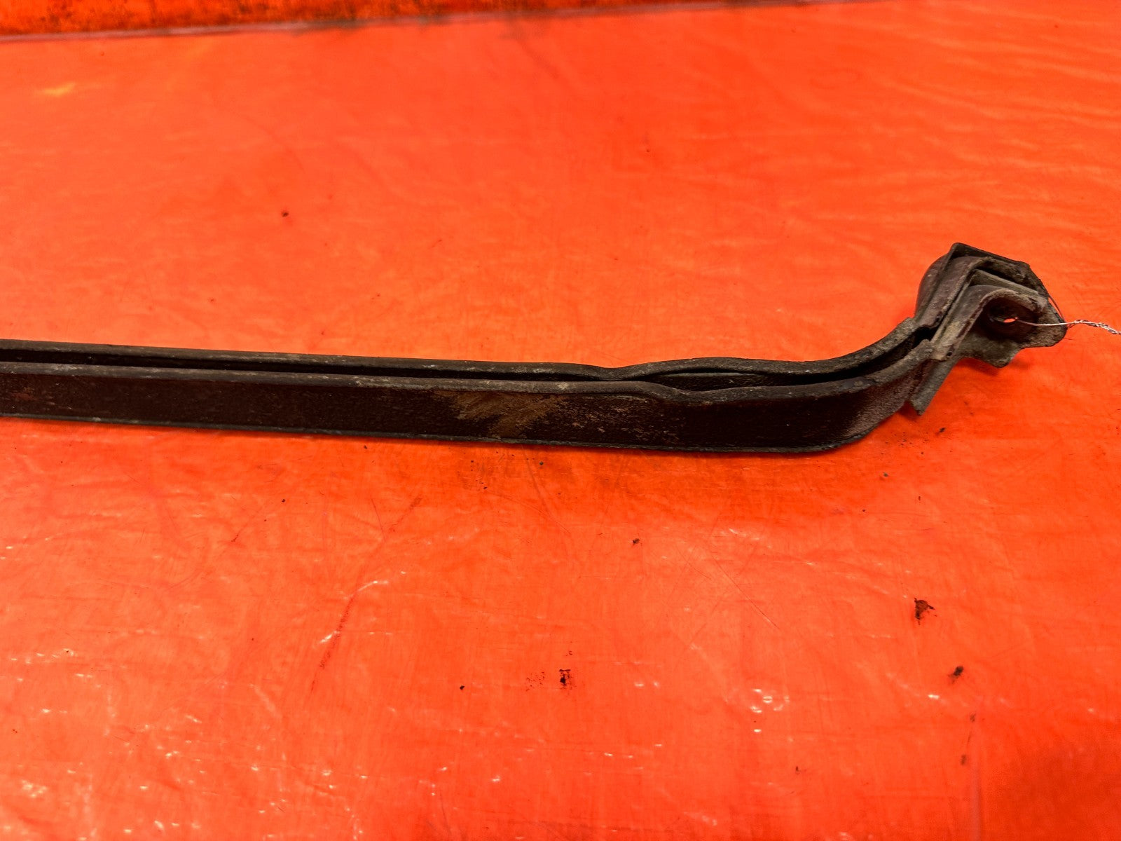92 95 HONDA CIVIC   GAS GASOLINE FUEL TANK MOUNTING STRAPS BAND SET OEM #3273