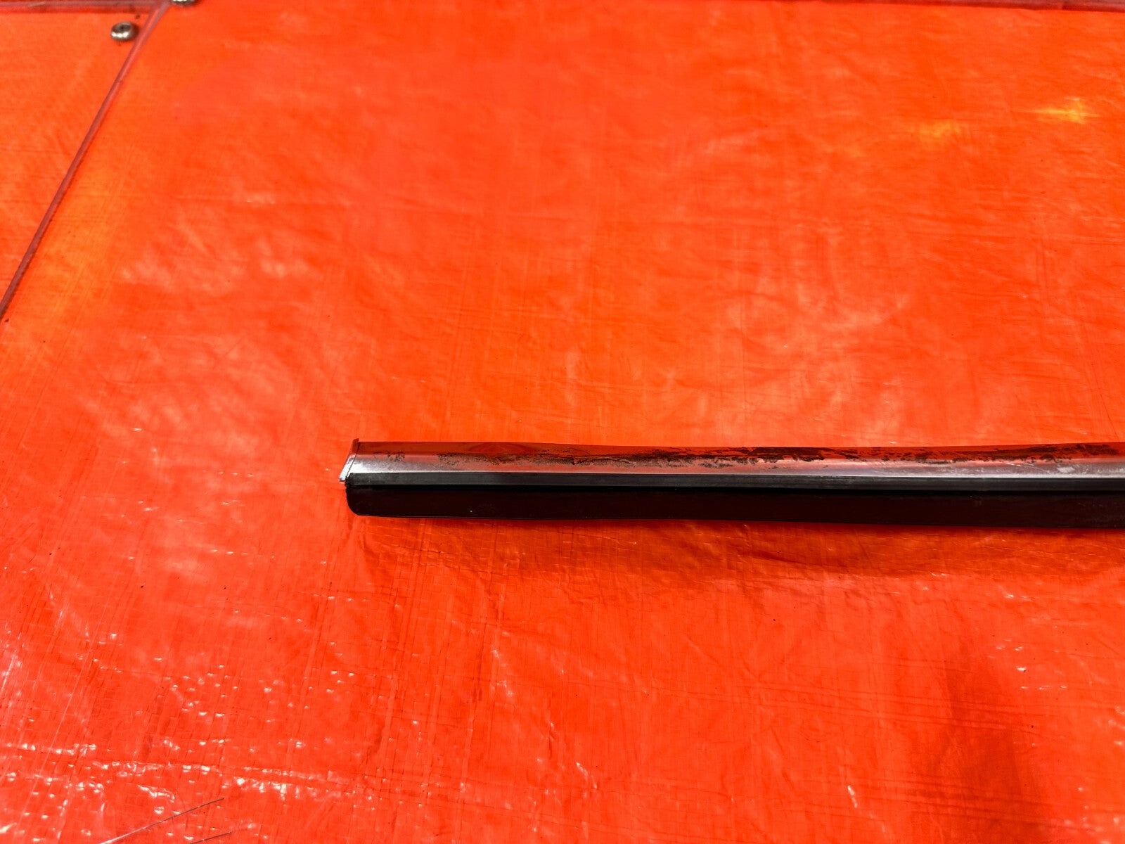 09 15 INFINITI G37 CONVERTIBLE   RIGHT REAR CONVERTIBLE DRIP RETAINER   OEM #2785