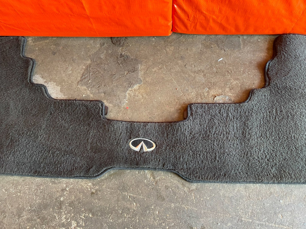 08 13 INFINITI G37   2D SPORT   REAR   INTERIOR FLLOR MAT   BLACK COLOR   OEM OE2