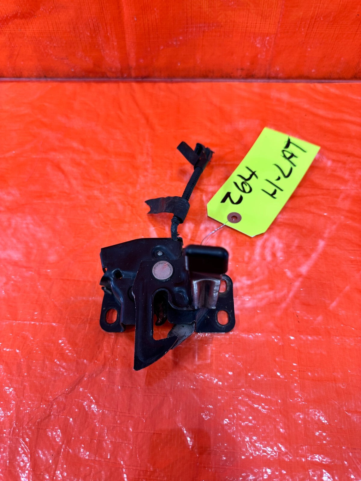 06 11 HONDA CIVIC SI COUPE & SEDAN HOOD BONNETT LATCH LOCKING MECHANISM OEM #2640