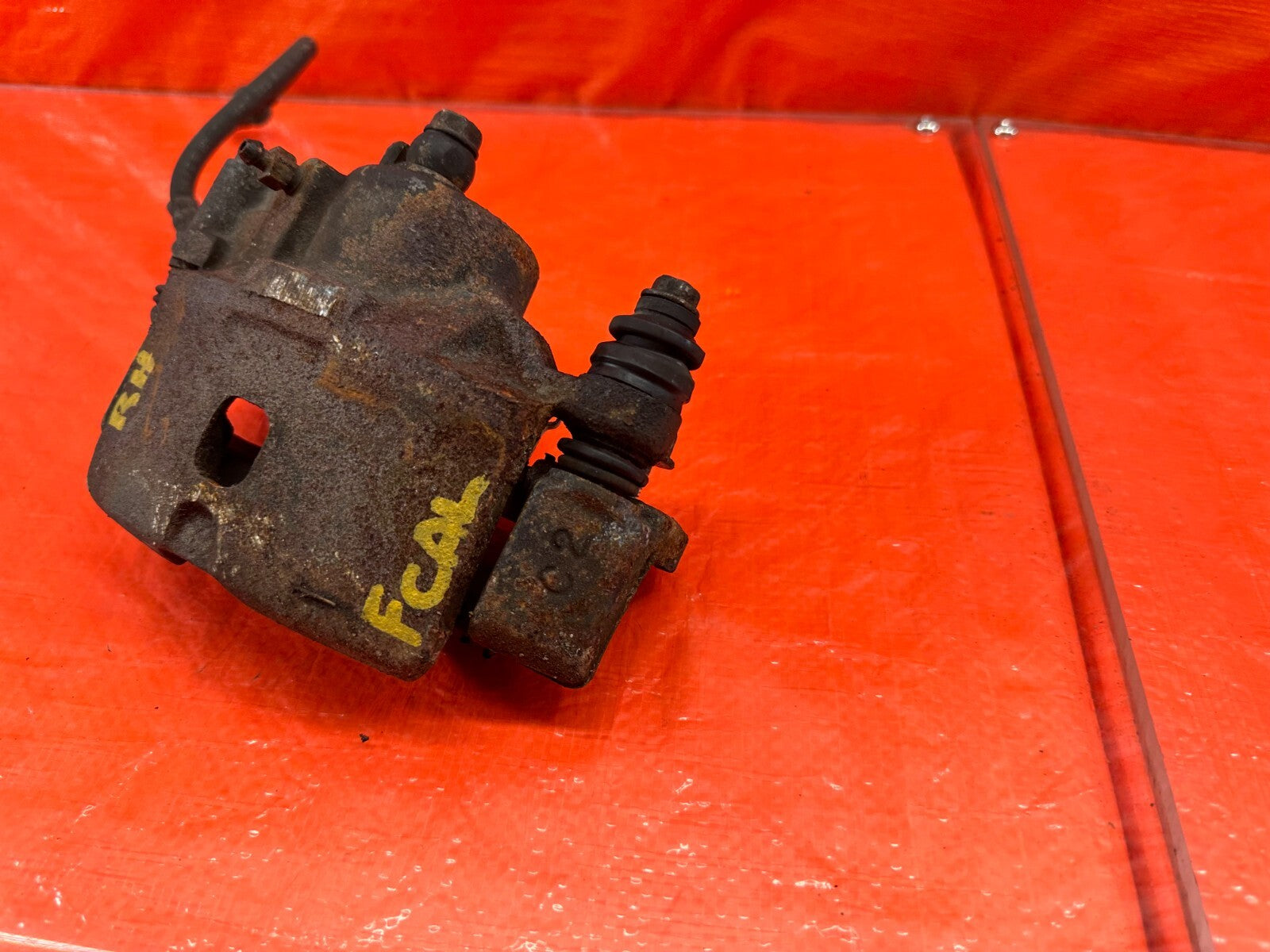 96 00 HONDA CIVIC DX CX LX HX   PASSENGER RIGHT FRONT BRAKE CALIPER   OEM #1814