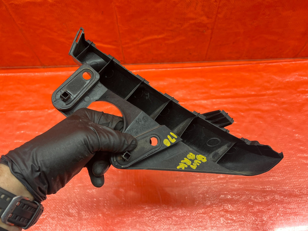 15 21 SUBARU WRX & STI   BUMPER BRACKET REAR LEFT CENTER BRACKET   OEM #17010