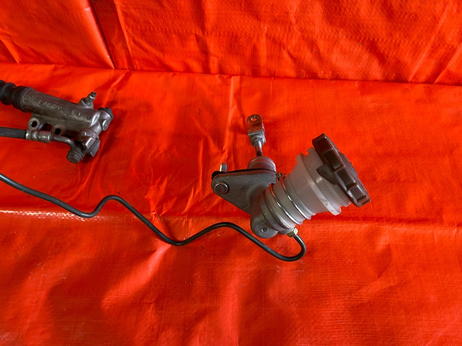 04 09 HONDA S2000   AP2   CLUTCH MASTER CYLINDER SLAVE CYLINDER & ALL LINES OEM2
