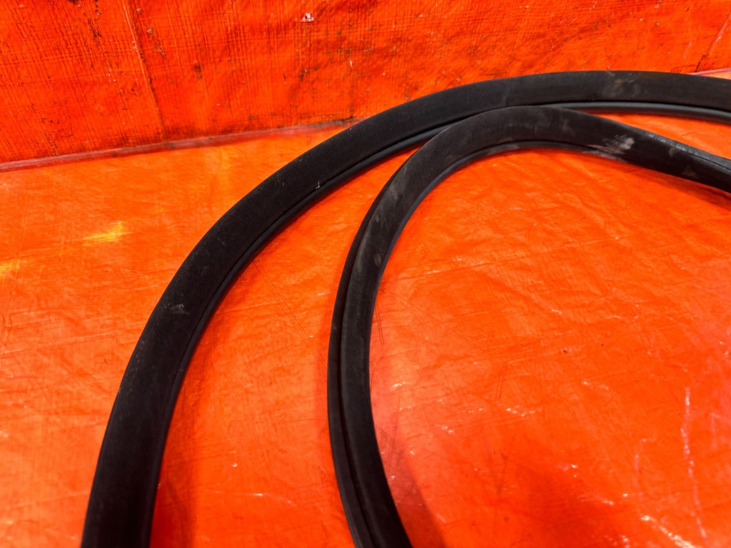 09 14 ACURA TSX   REAR TRUNK WEATHER STRIP RUBBER GASKET   OEM FACTORY #3055