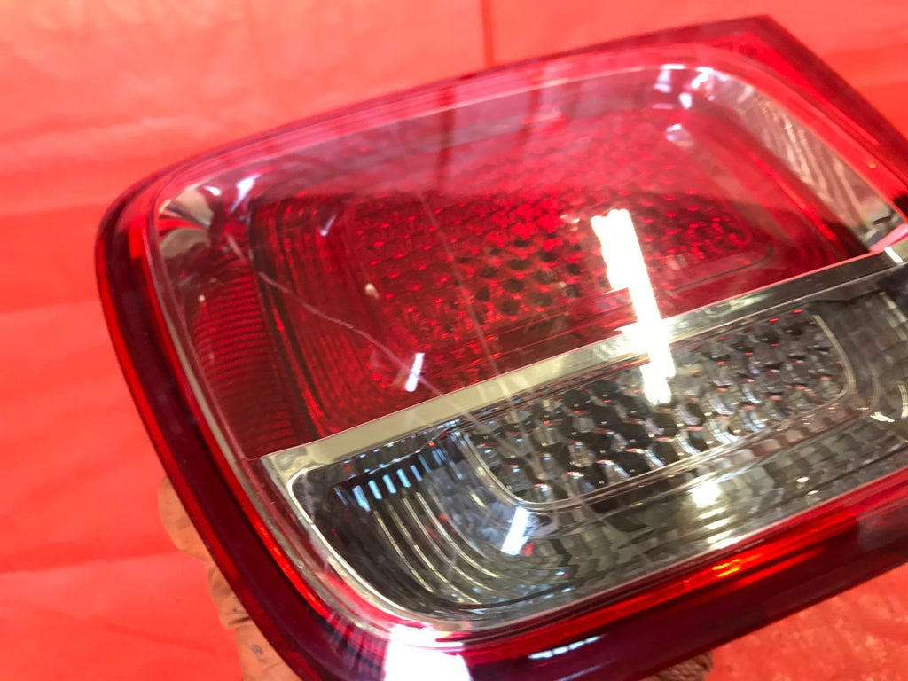 OEM 2013 2014 2015 CHEVROLET MALIBU PASSENGER RIGHT INNER TRUNK TAIL LIGHT LAMP1