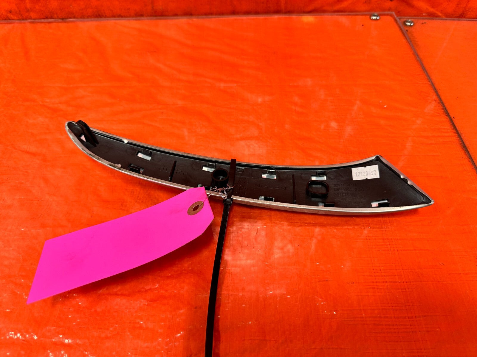 08 15 INFINITI G37 COUPE & CONVERTIBLE RIGHT INTERIOR DOOR GRAB HANDLE TRIM 2783