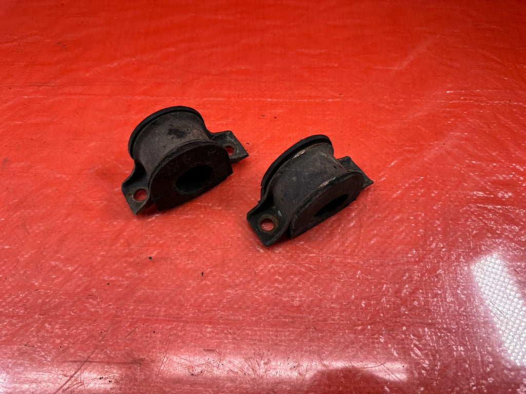 88 01 HONDA PRELUDE   FRONT SWAY BAR MOUNTING BRACKET & BUSHING SET   OEM #2106