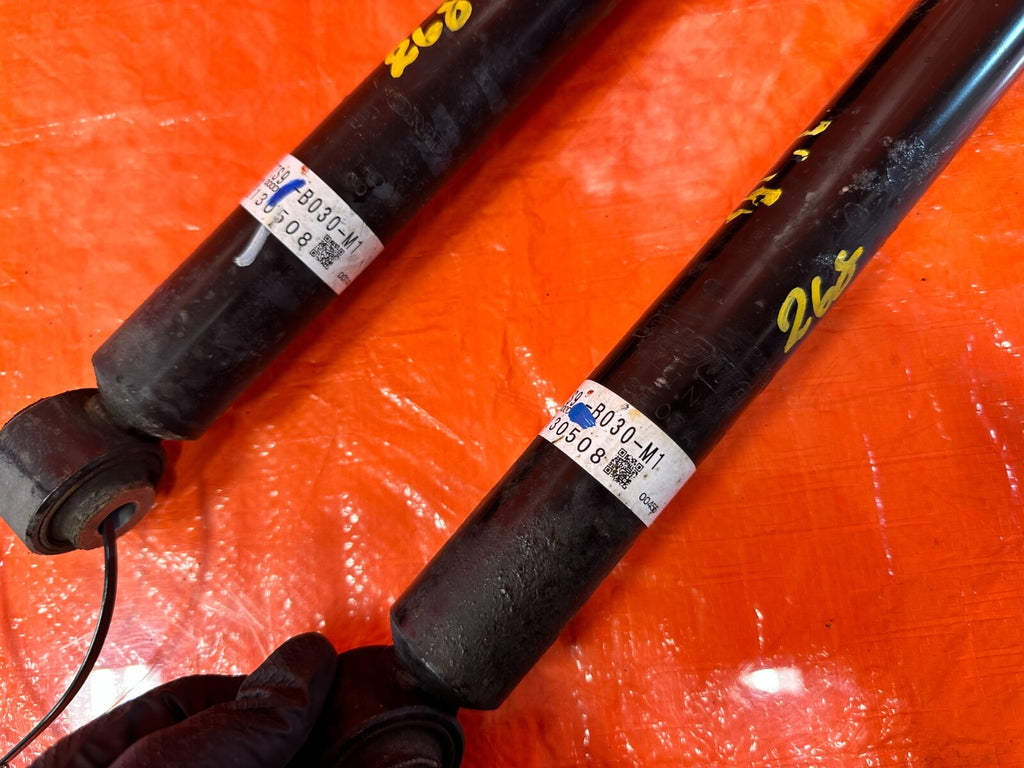 2013 13 HONDA CIVIC SI 2D COUPE   REAR SHOCKS LEFT AND RIGHT FACTORY   OEM #2689