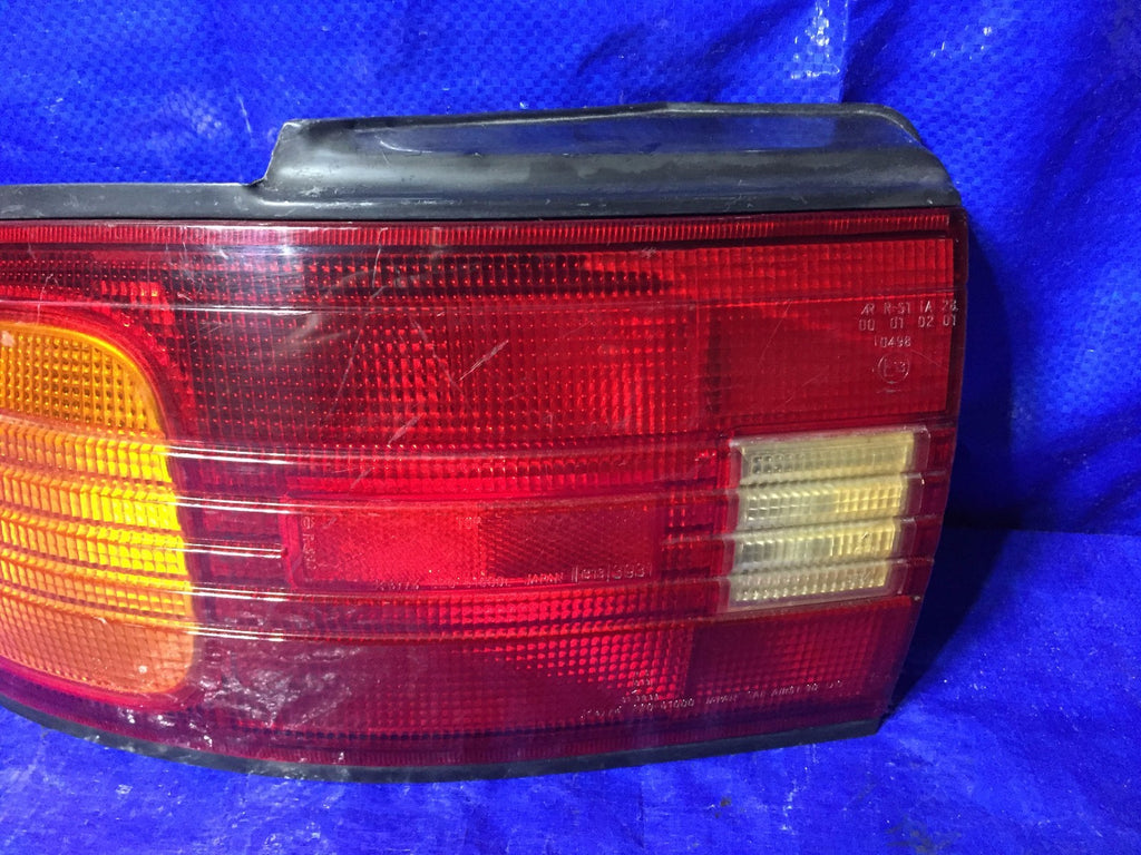 OEM 1992 1993 1994 1995 MAZDA PROTEGE DRIVER LEFT TAIL LIGHT PART # 220 616003