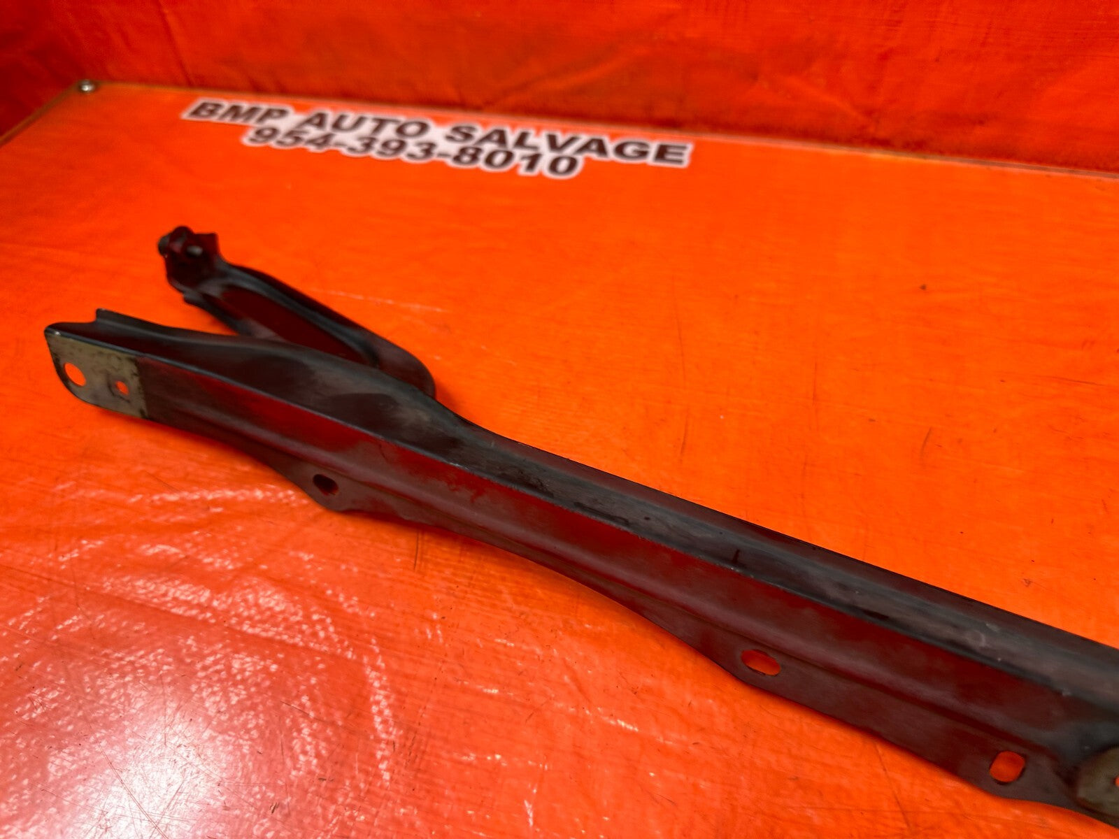 02 10 LEXUS SC430   BRACKET   OEM #2616