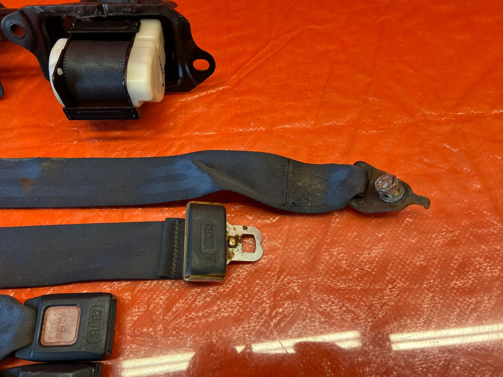 90 91 ACURA INTEGRA 2D   BLUE REAR SEAT BELT SET   LEFT & RIGHT SEAT BELTS   OEM9