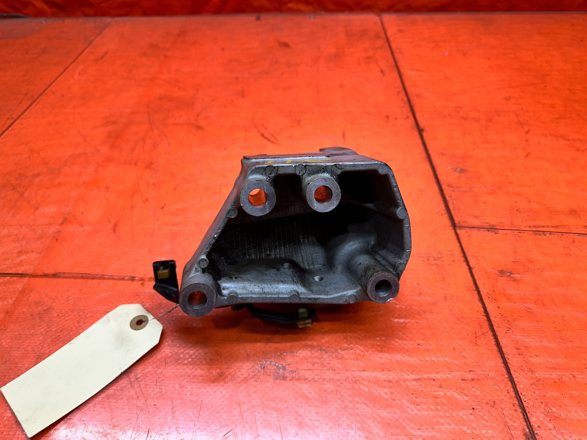 2004-2008 ACURA TL 3.2L 6MT MANUAL TRANS ALUMINUM MOUNT BRACKET OEM #3477