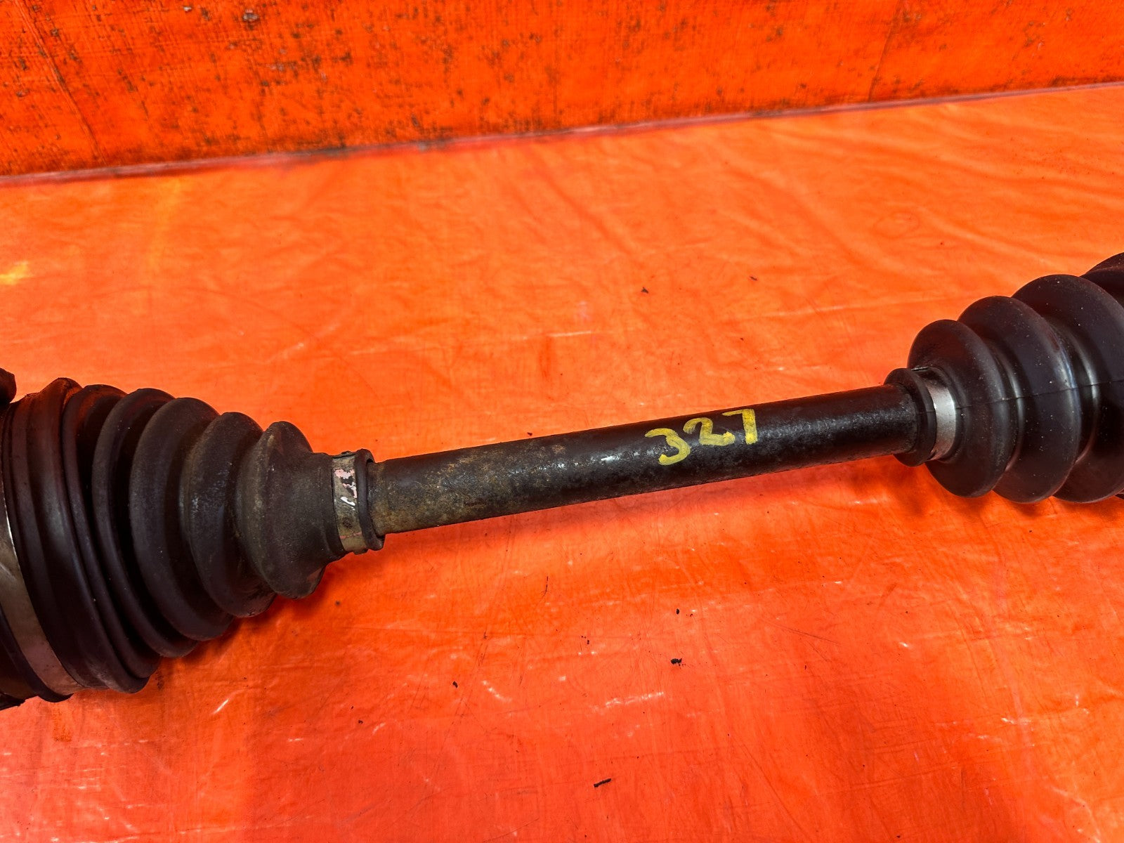 92 95 HONDA CIVIC   D15 D16 D SERIES   SOHC AXLES LEFT AND RIGHT   OEM #32720