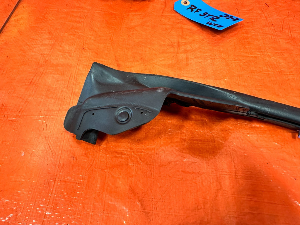 08 15 INFINITI G37 & Q60 2D COUPE RIGHT DOOR MOUNTED WEATHER STRIP OEM 32912