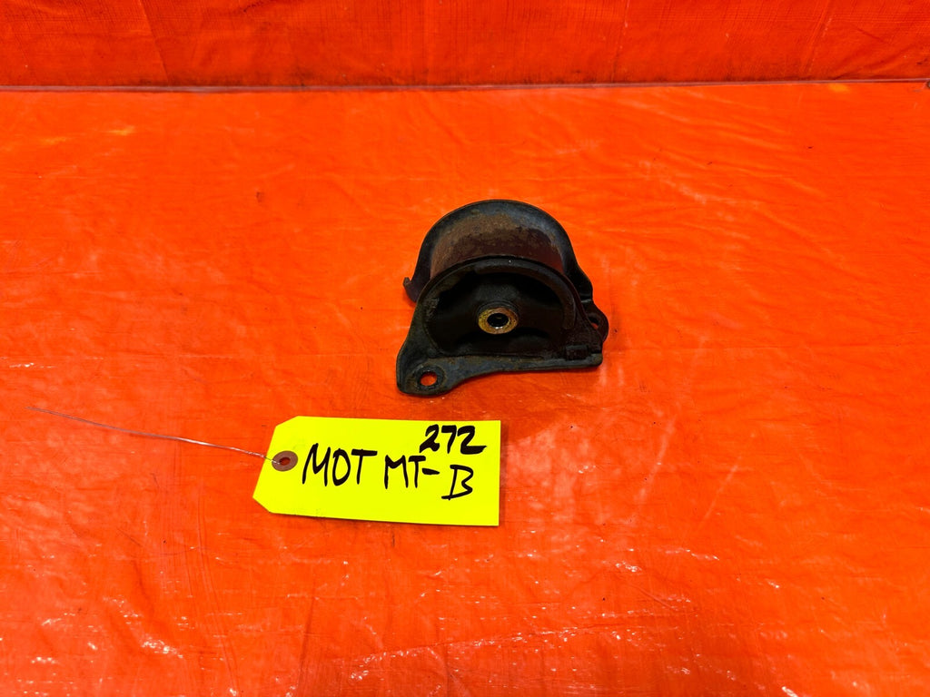 94 97 HONDA DEL SOL S & SI   92 00 CIVIC REAR ENGINE MOUNT MOTOR MOUNT OEM 2720