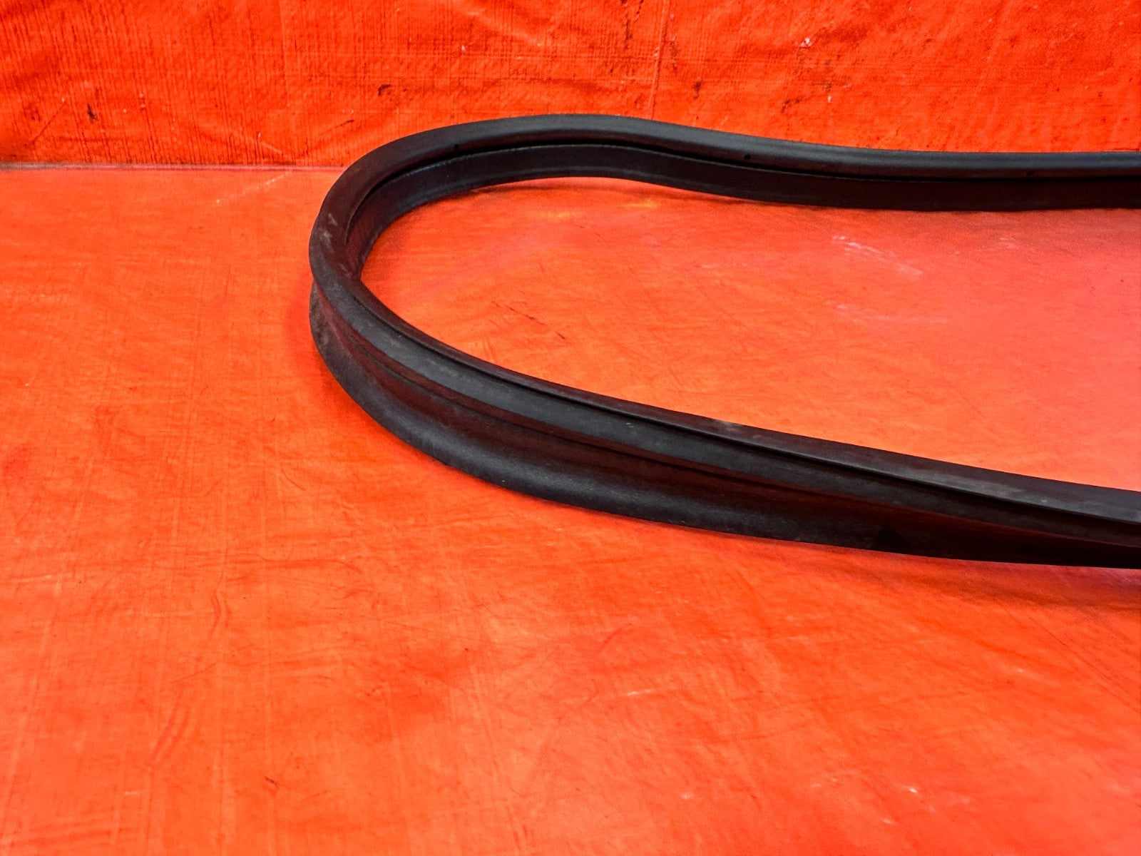 10 16 HYUNDAI GENESIS COUPE TRUNK WEATHER STRIP TRIM GASKET LINER LINING OEM 30210