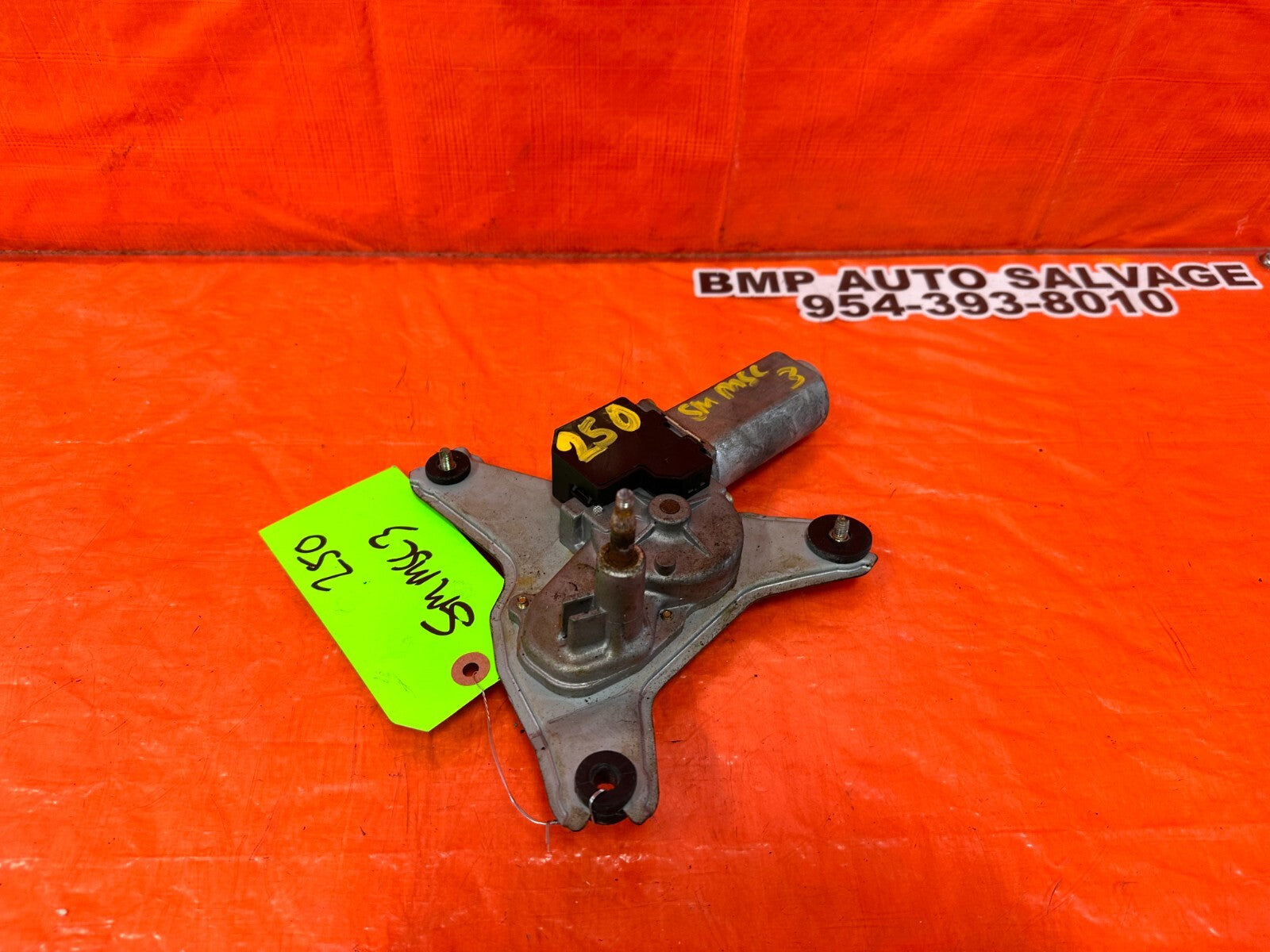 00 05 TOYOTA CELICA   REAR WINDSHIELD TAILGATE WIPER MOTOR   OEM FACTORY #2500