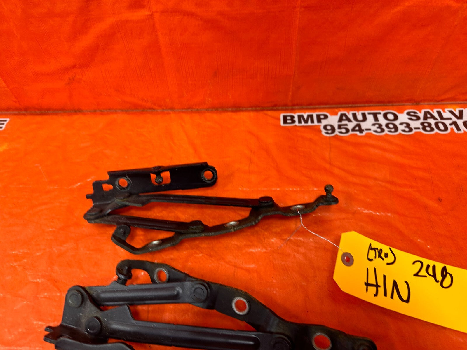 08 15 INFINITI G37 Q60 COUPE   LEFT AND RIGHT TRUNK HINGES   OEM #2485