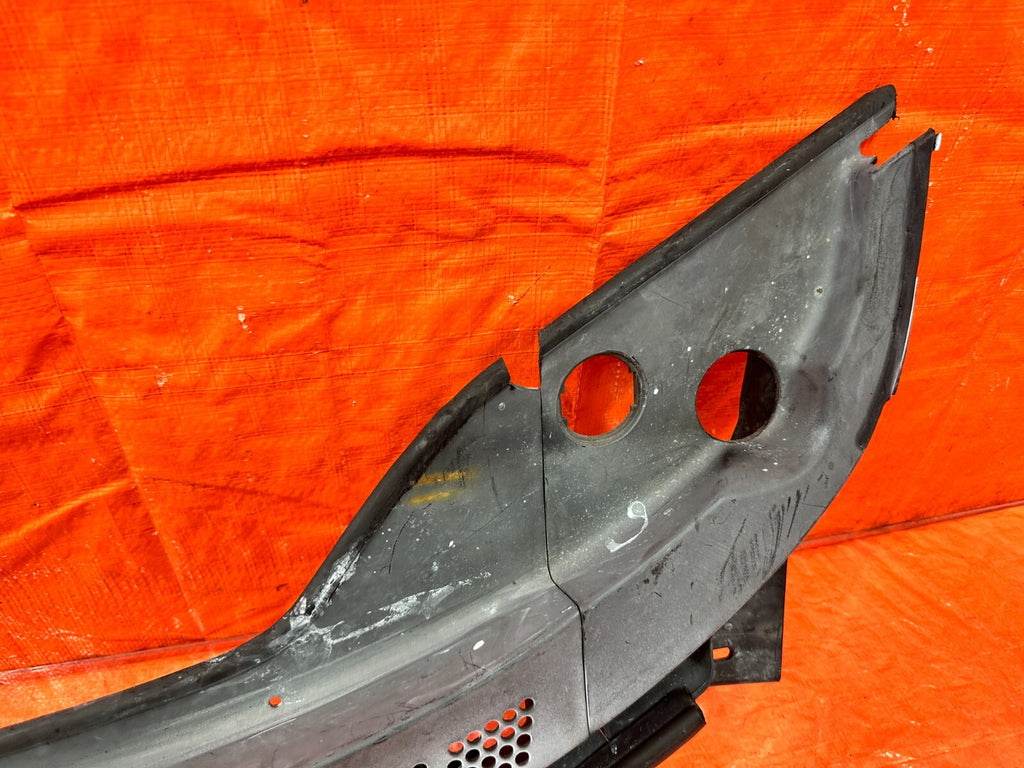 06 11 CIVIC 4D SEDAN   CENTER WINDSHIELD WIPER COWL TRIM PLASTIC OE OEM FA5 FLAW2