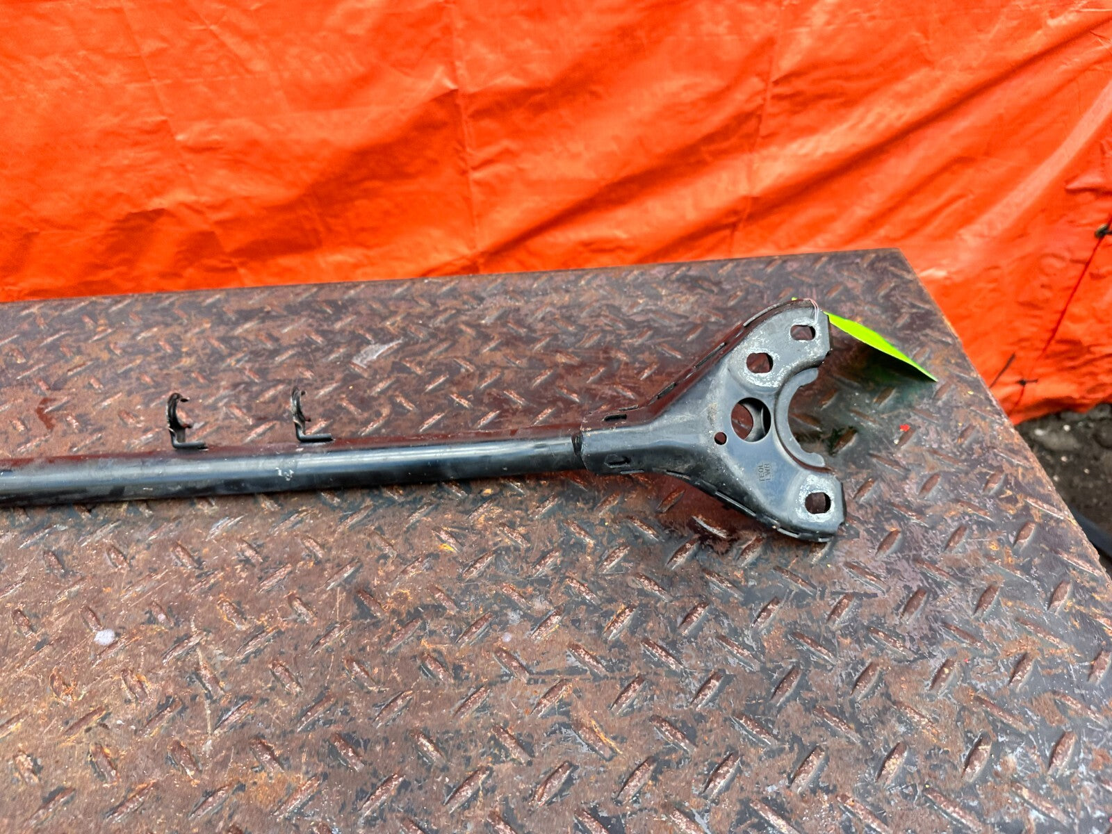 09 14 ACURA TSX 2.4L   FRONT STRUT SHOCK TOWER REINFORCEMENT BAR   OEM #27911