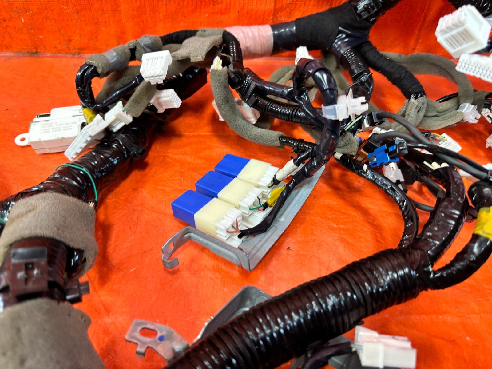 17 INFINITI Q50 RED SPORT 400 DASH BOARD CLUSTER WIRING HARNESS WIRE LOOM #24210