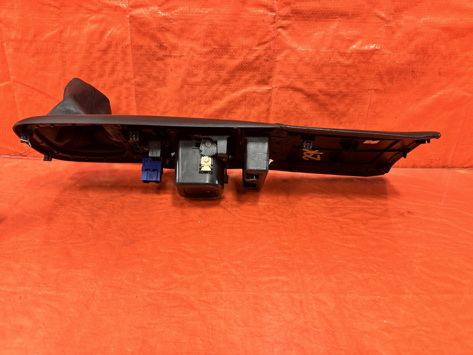 00 03 HONDA S2000   AP1 MODEL   ARM REST CENTER SHIFTER CONSOLE TRIM   OEM #29010