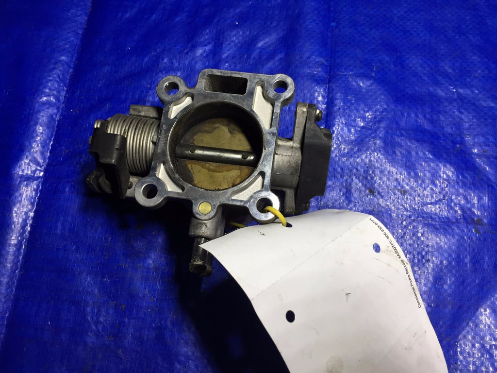 OEM 2004 HYUNDAI ELANTRA 2.0L THROTTLE BODY ASSEMBLY 2