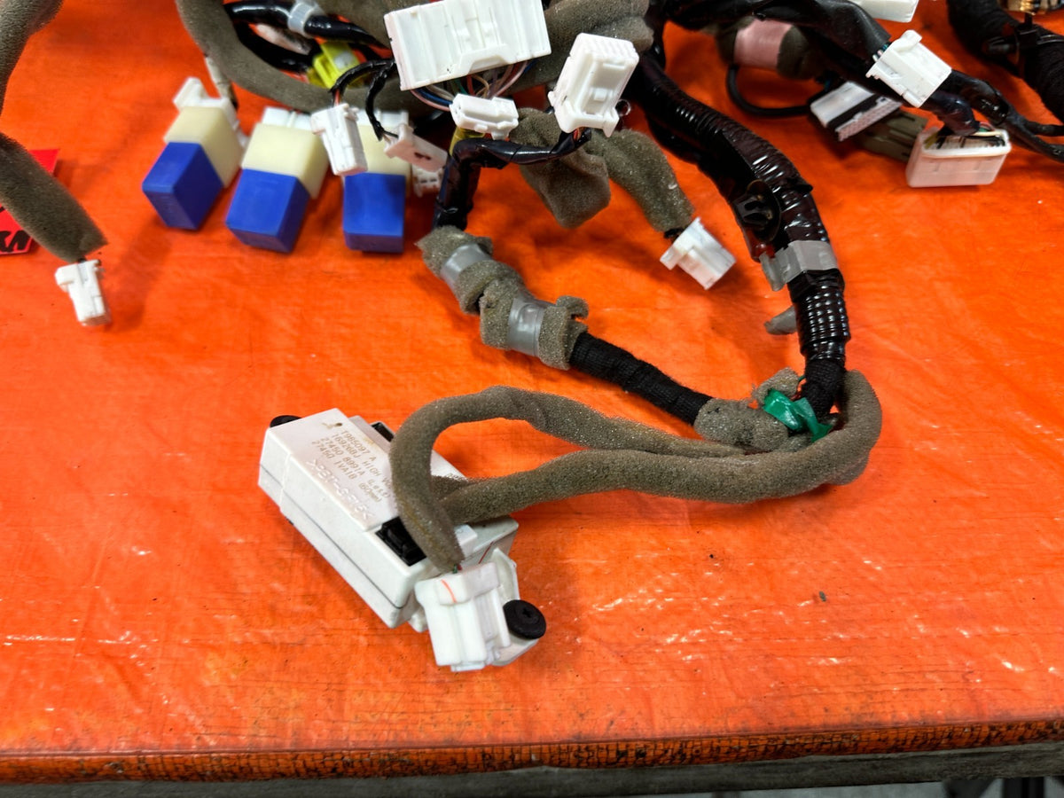 17 INFINITI Q50 RED SPORT 400 DASH BOARD CLUSTER WIRING HARNESS WIRE LOOM #31411