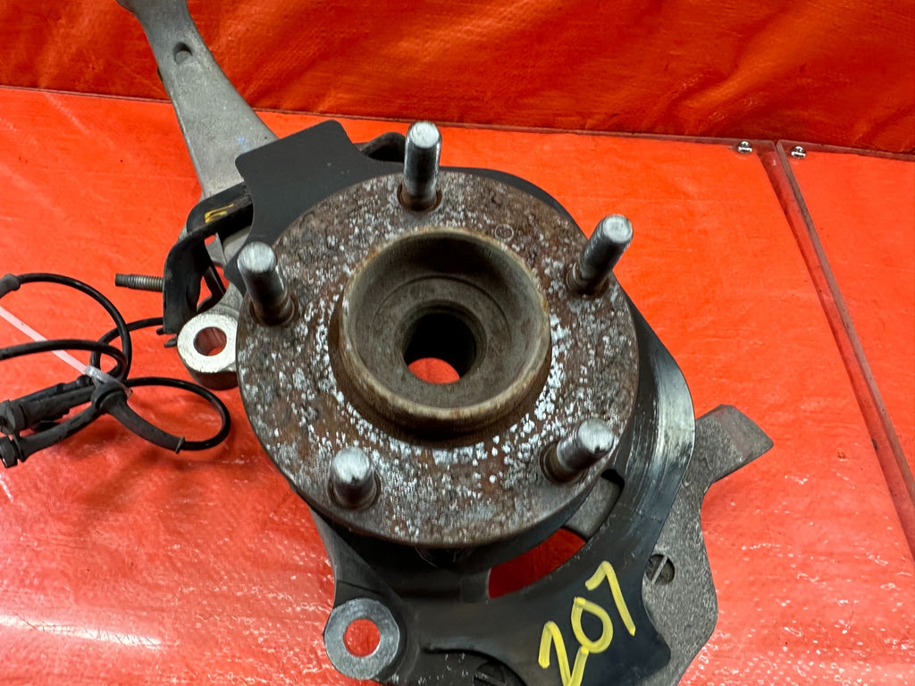 08 12 INFINITI G37   DRIVER LEFT FRONT   RWD   SPINDLE KNUCKLE HUB   OEM #2076