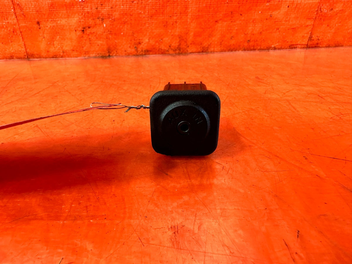09-11 MAZDA RX8 RX-8 - HEADPHONE JACK PORT - OEM #3031