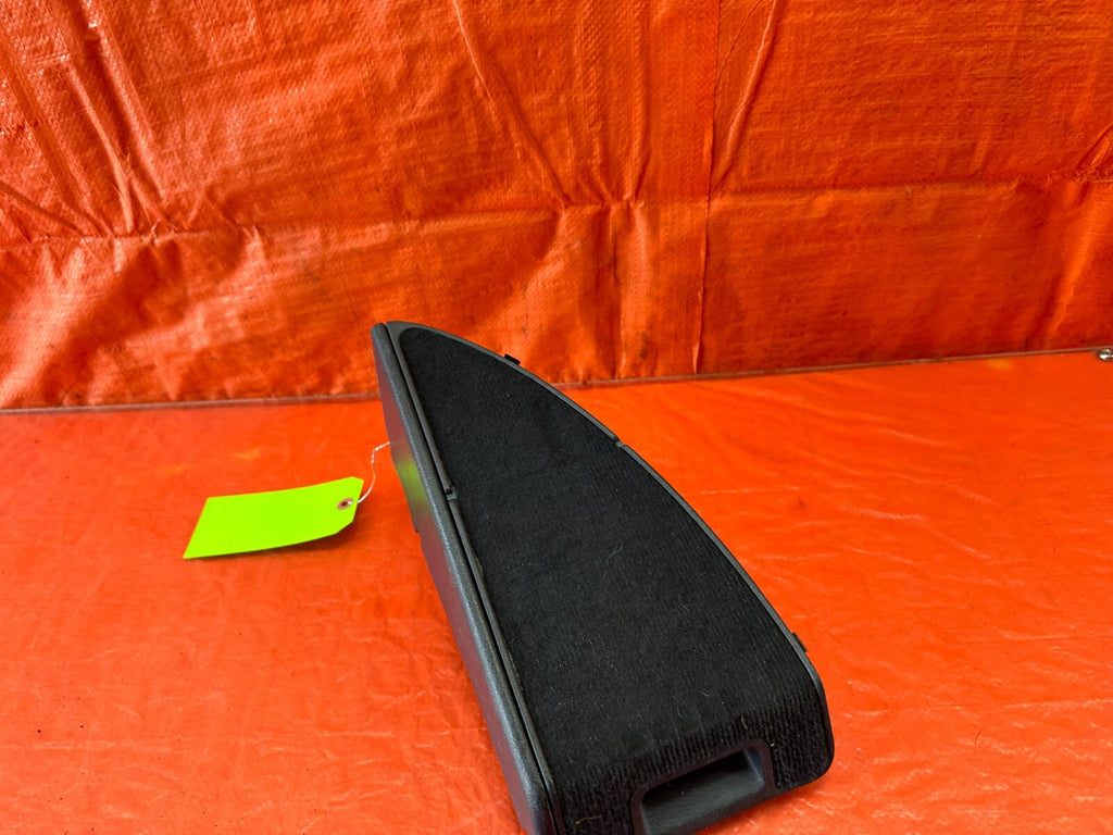 88 89 HONDA CRX DX   DRIVER LEFT REAR CARGO STORAGE COMPARTMENT OEM #2433
